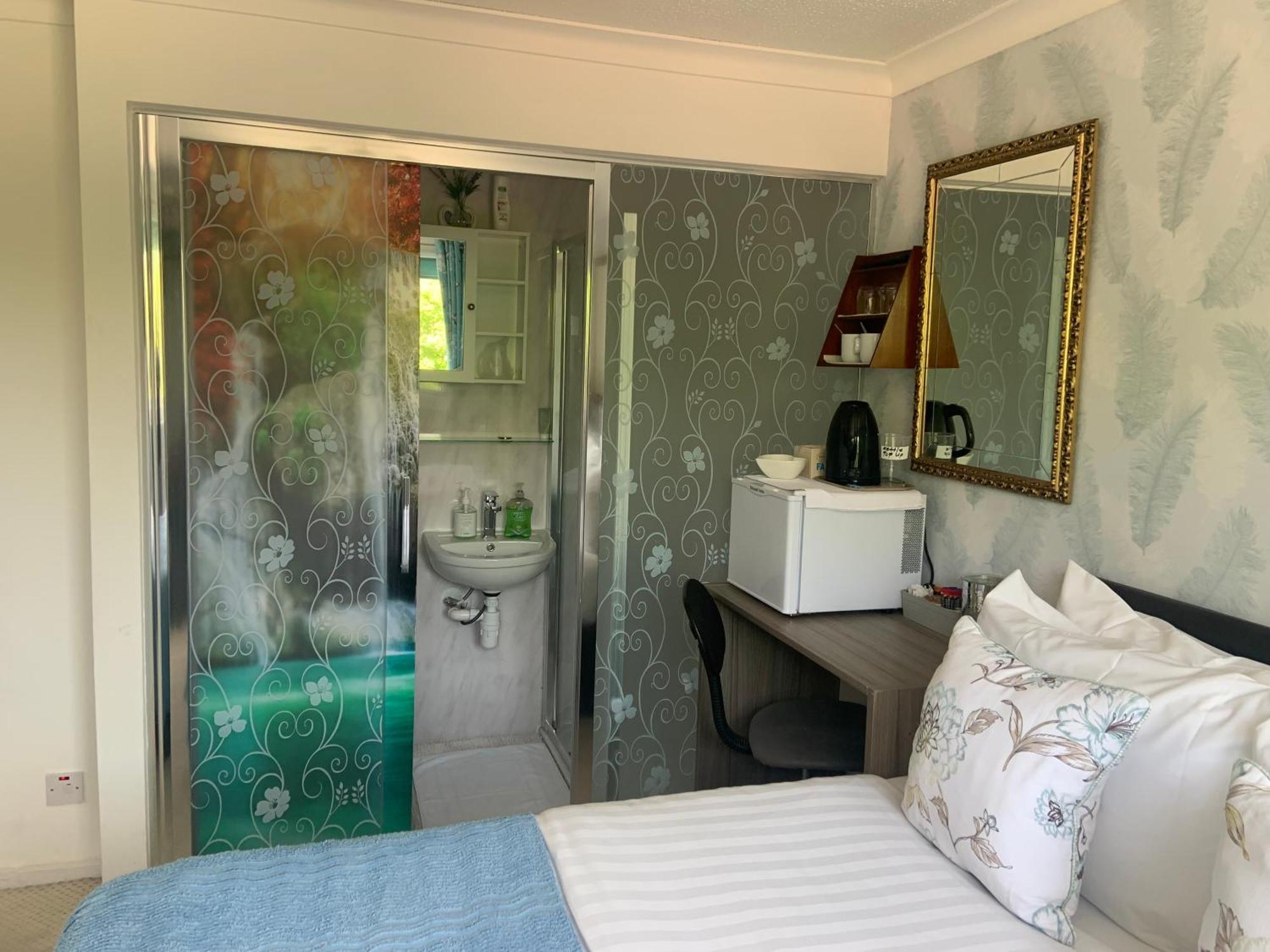 Enjoy Your Stay At Chorley Road Droitwich Pokoj fotografie